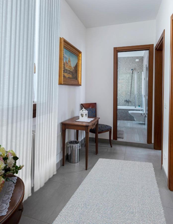 Hotel Ca' Degli Specchieri Venecia Exterior foto